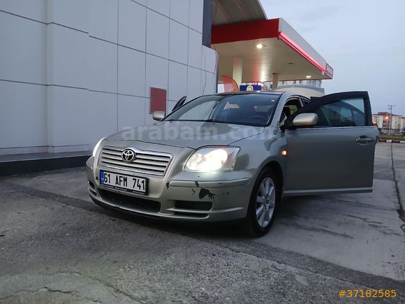SAHİBİNDEN 163BİN KM 1.6 AVENSİS
