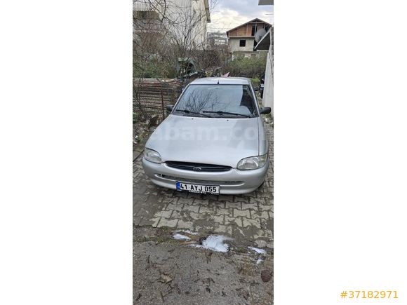 Sahibinden Ford Escort 1.6 CLX 1996 Model
