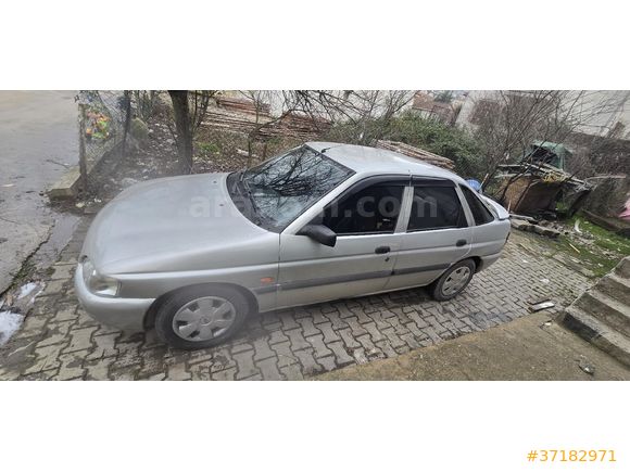 Sahibinden Ford Escort 1.6 CLX 1996 Model