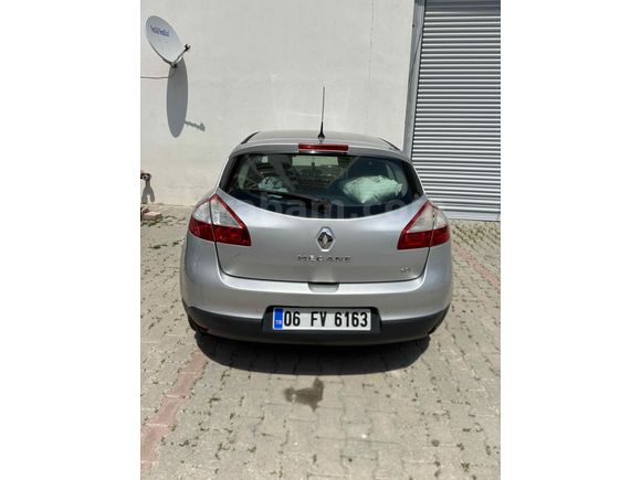 Muayene 28 Şubat 2028 Megane 1.5 dCi Icon 2013 Model