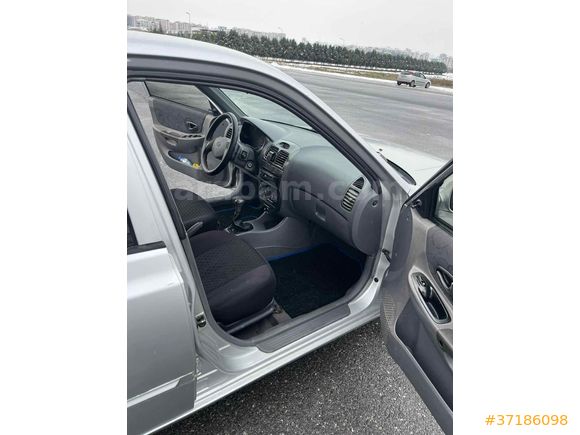 Sahibinden Hyundai Accent 1.3 GLS 2002 Model 
