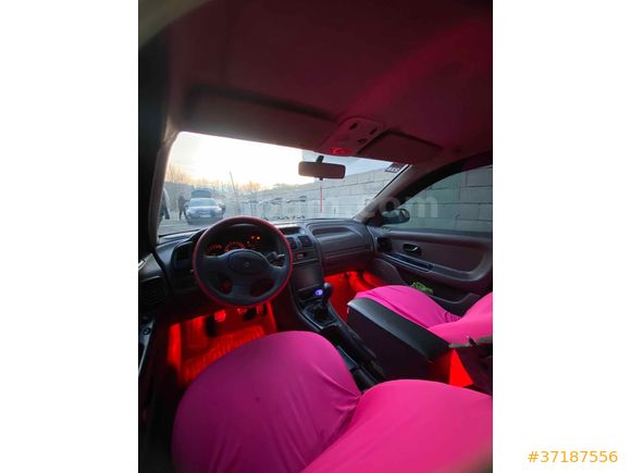 Sahibinden Renault Laguna 2.0 RXE 1997 Model 