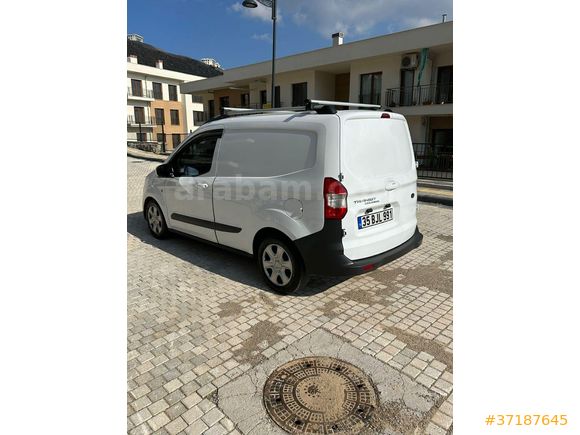 Sahibinden Ford Transit Courier 1.5 TDCi Deluxe 2022 Model