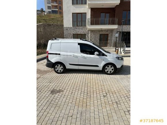 Sahibinden Ford Transit Courier 1.5 TDCi Deluxe 2022 Model