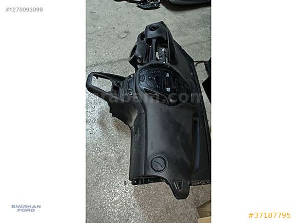 FORD COURİER GÖGÜS ÇIKMA ORJİNAL