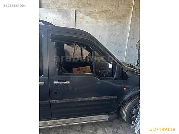 FORD CONNECT ORJİNAL SAĞ ÖN KAPI