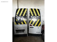 RENAULT MASTER TEMİZ SAĞ-SOL BAGAJ KAPAĞI