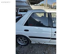 FORD ESCORT TEMİZ SAĞ ARKA KAPI