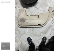 MERCEDES GLA H247 SAĞ ÖN KAPI DÖŞEMESİ 2477204201