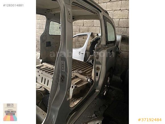 BERLİNGO SAĞ ORTA DİREK HATASIZ