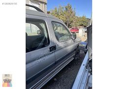 PEUGEOT PARTNER SAĞ ÖN KAPI ÇIKMA ORİJİNAL