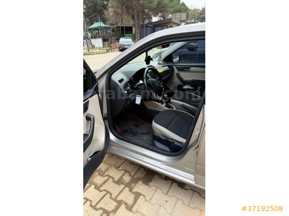 Sahibinden Skoda Fabia 1.2 TSI Style 2015 Model 