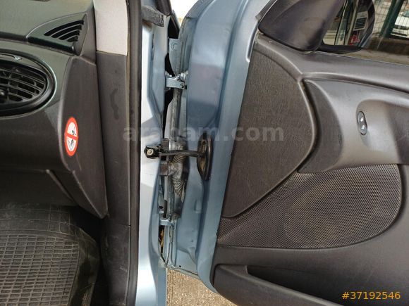 Sahibinden Ford Focus 1.6 Collection 2005 Model  280.450 km Mavi