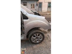 BERLİNGO SOL ÖN ÇAMURLUK