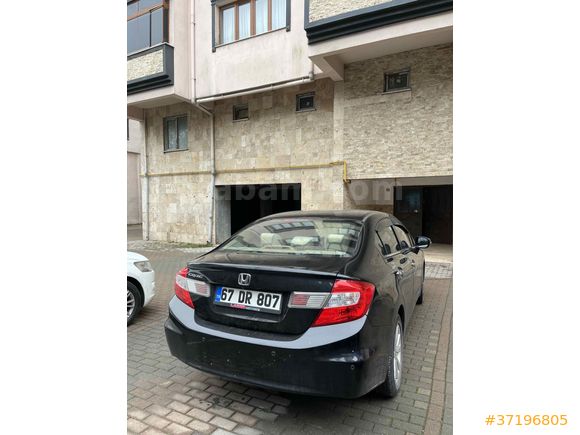 Sahibinden Honda Civic 1.6 Elegance 2013 Model  144.350 km Siyah
