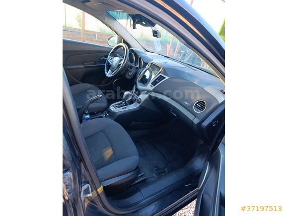 Memurdan düşük km otomatik cruze
