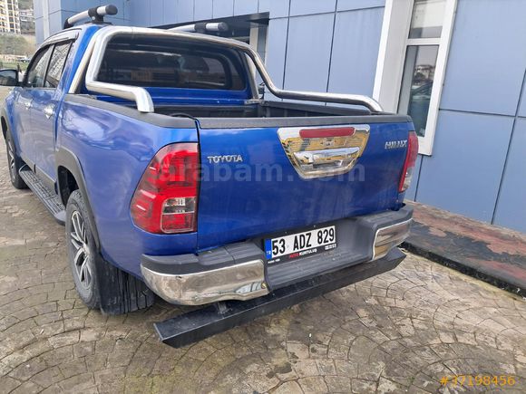 Sahibinden Toyota Hilux 2.5 D-4D 4x2 Adventure 2015 Model