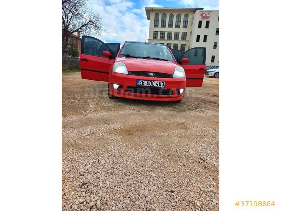 Sahibinden Ford Fiesta 1.4 Comfort 2003 Model
