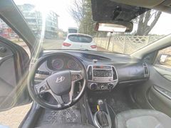 Sahibinden Hyundai i20 1.4 CRDi Jump 2014 Model  162.000 km Siyah
