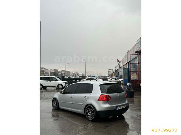 Sahibinden Volkswagen Golf 1.6 düz motor primline   2005 Model  260.000 km Gri