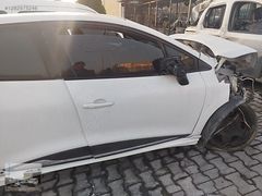 RENAULT CLİO 4 ÇIKMA ORJİNAL BEYAZ SAĞ ÖN KAPI