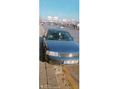 Sahibinden Volkswagen Passat 1.9 TDi 2000 Model  365.000 km Mavi