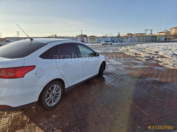 Sahibinden   Ford Focus 1.6 TDCi Trend X 2015 Model