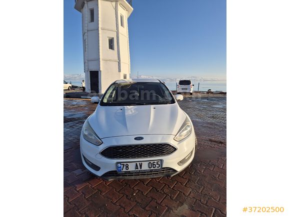 Sahibinden   Ford Focus 1.6 TDCi Trend X 2015 Model