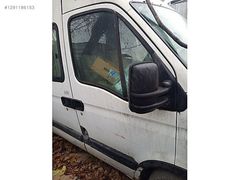 Renault Master bir sağ ön kapı