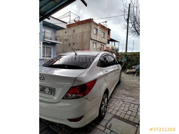 Sahibinden Hyundai Accent Blue 1.4 CVVT Mode Plus 2016 Model