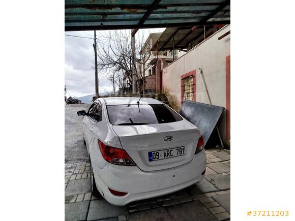 Sahibinden Hyundai Accent Blue 1.4 CVVT Mode Plus 2016 Model