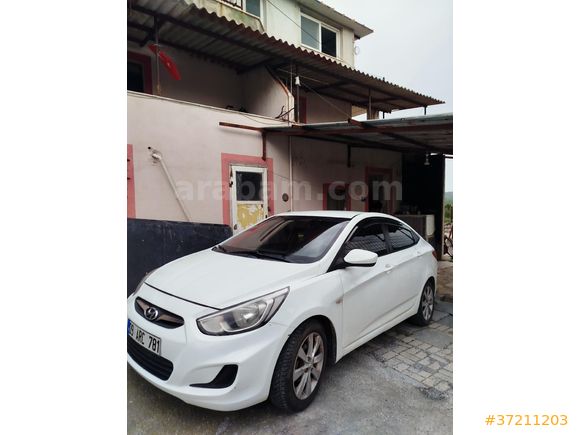 Sahibinden Hyundai Accent Blue 1.4 CVVT Mode Plus 2016 Model