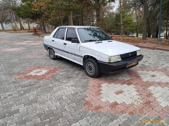 Galeriden Renault R 9 1.4 Broadway GTE 1994 Model