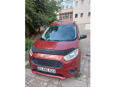 Temiz Ford Tourneo Courier 1.5 TDCi Titanium Plus 2018 Model Hatasız