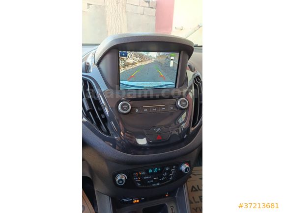 Sahibinden Ford Tourneo Courier 1.0 EcoBoost Titanium Plus 2023 Model  50.000 km Beyaz