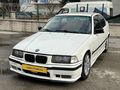 1998 MODEL KLİMALI ÇİFT AİRBAG ABS M DİRERKSİYON İÇİ KIRMIZI