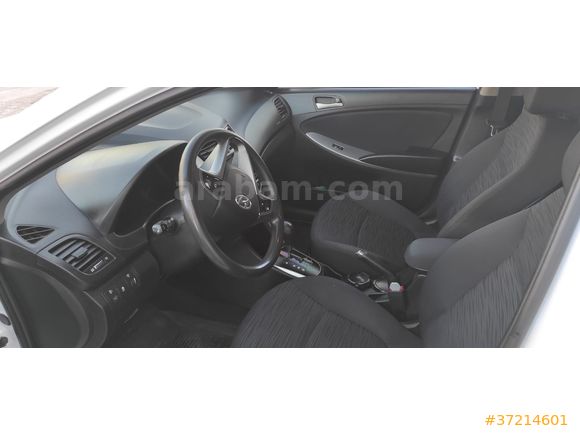 Sahibinden Hyundai Accent Blue 1.6 CRDI Mode Plus 2015 Model 