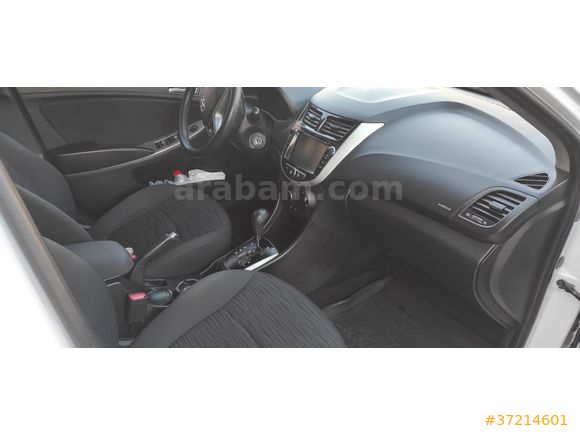 Sahibinden Hyundai Accent Blue 1.6 CRDI Mode Plus 2015 Model 