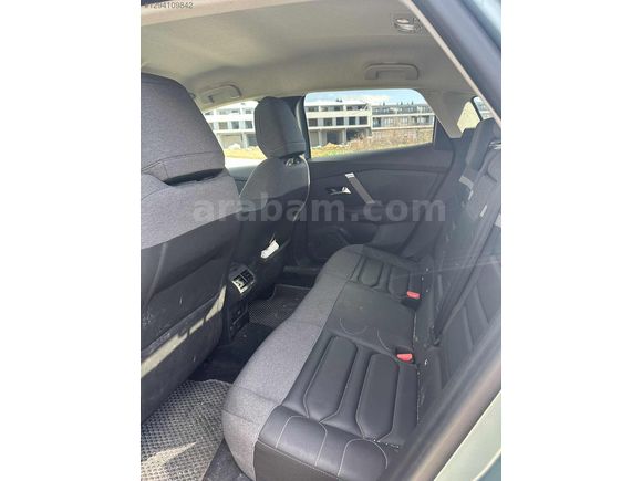 OTOBİL'DEN 25 BİN KM C4