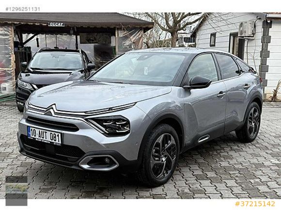 2023 CİTROEN C4 SHİNE BOLD 8000 KMDE BOYASIZ HATASIZ TRAMERSİZ