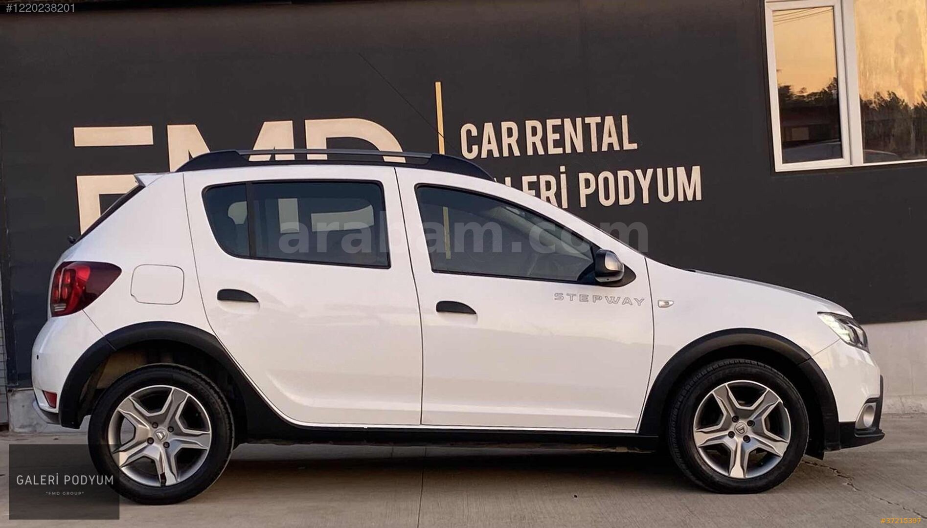 Galeriden Dacia Sandero 0.9 TCe Stepway 2018 Model Antalya 170.000 km Beyaz 3
