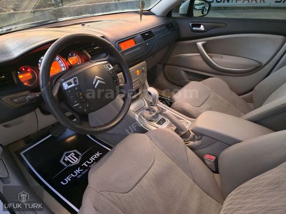 HATASIZ 2011 CİTROEN C5 1.6 e-HDI DYNAMIQUE SUNROOF 220.000 KM