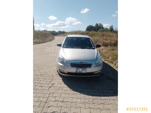 Sahibinden Hyundai Accent Era 1.5 CRDi-VGT Team 2010 Model  221.000 km Gri (Gümüş)