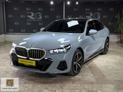 BOYASIZ-TRAMERSİZ 2025 520İ M-SPORT Bowers-E Sim-Park Pro-20 JNT