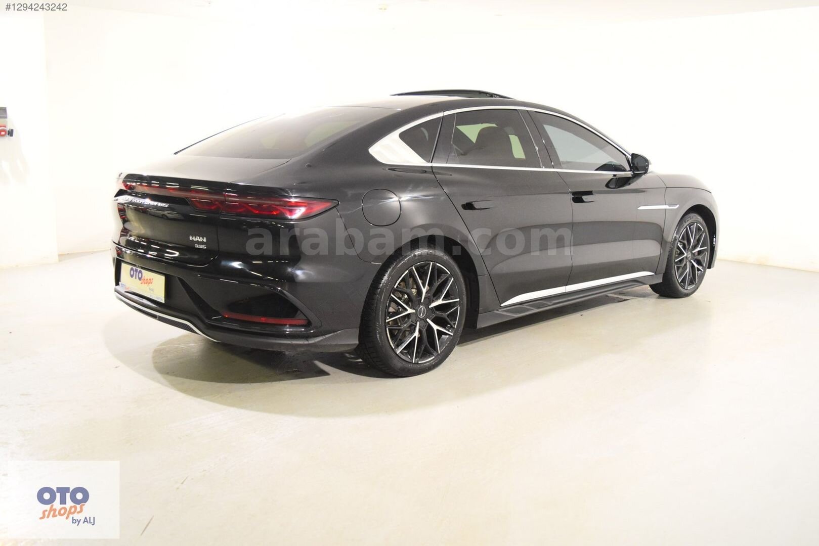 Galeriden BYD Han Executive 2025 Model İstanbul 30.000 km Siyah 4