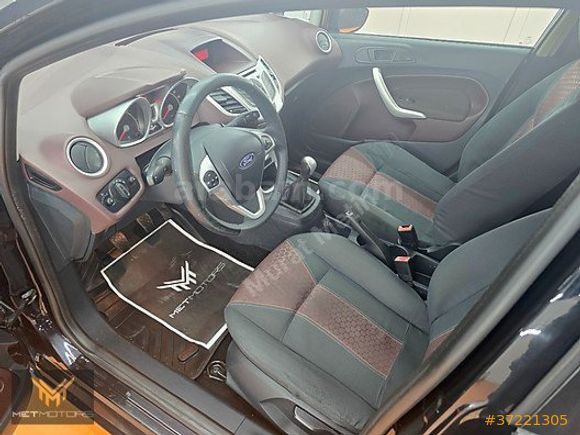 FORD FIESTA TITANIUM 1.4 DIZEL MANUEL TEMIZ BAKIMLI ORJINAL