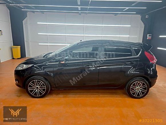FORD FIESTA TITANIUM 1.4 DIZEL MANUEL TEMIZ BAKIMLI ORJINAL
