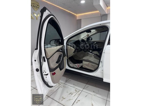 KAYAR AUTO`dan 2014 FORD FOCUS FIRSAT ARACI