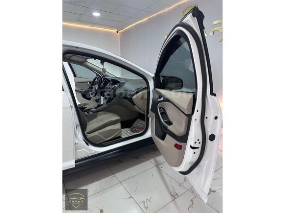 KAYAR AUTO`dan 2014 FORD FOCUS FIRSAT ARACI