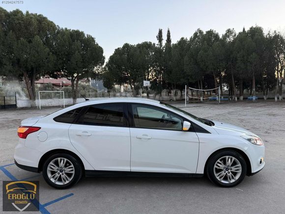 2014 NOKTA HATASIZ 90 BİNDE CAM GİBİ FORD FOCUS TREND X